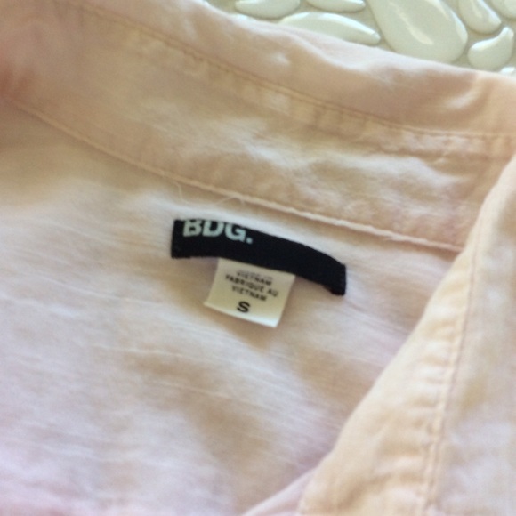BDG soft pink button down long sleeve shirt Euc S - Picture 6 of 6